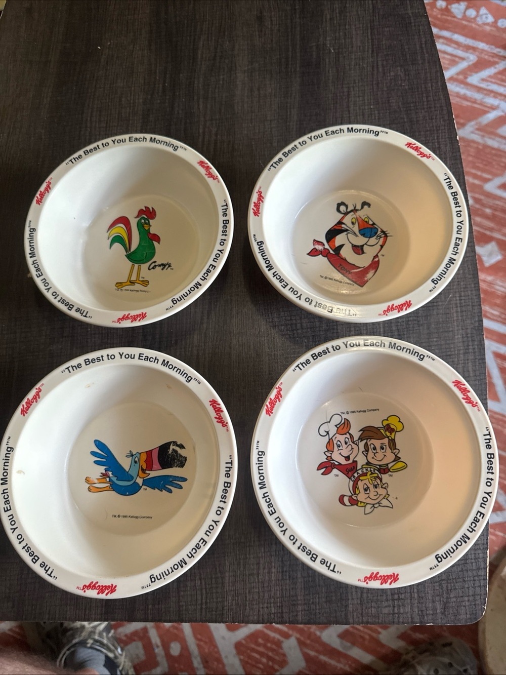 KELLOGG'S 4 cereal bowls--All your favorite characters!   Bowls   6 1/4" VINTAGE